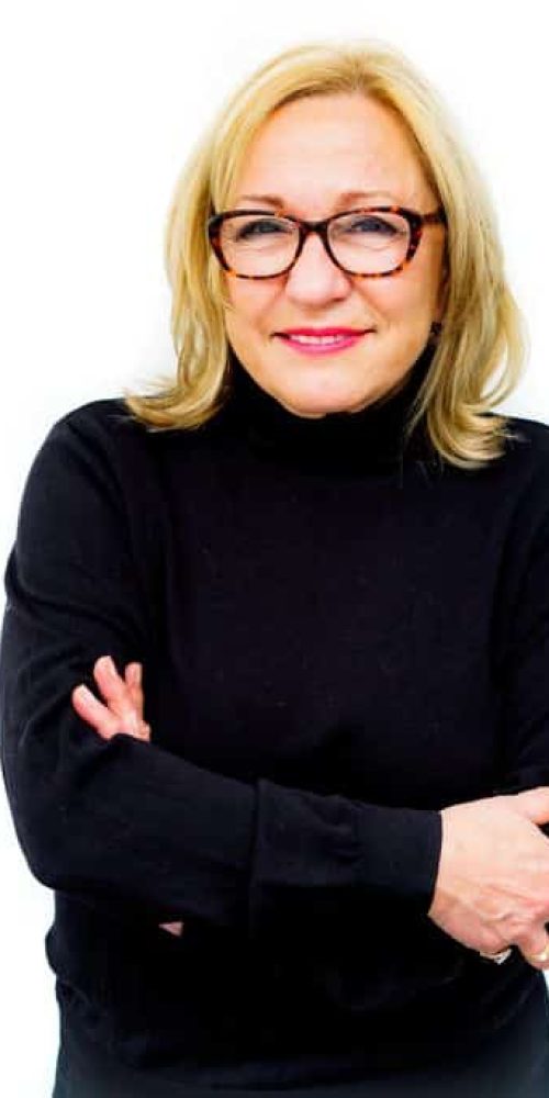 Anna-Moore-amr-group